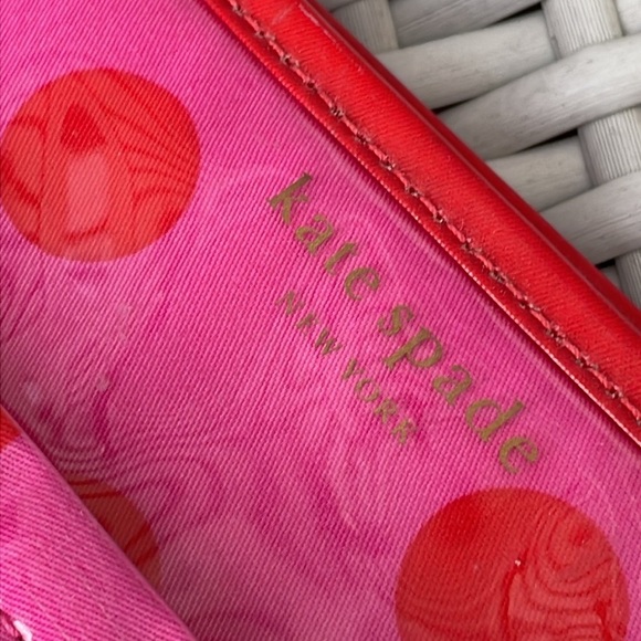 💄💋 Kate Spade New York Pink & Red Polka Dot Toiletry Cosmetic Bag - Picture 2 of 12